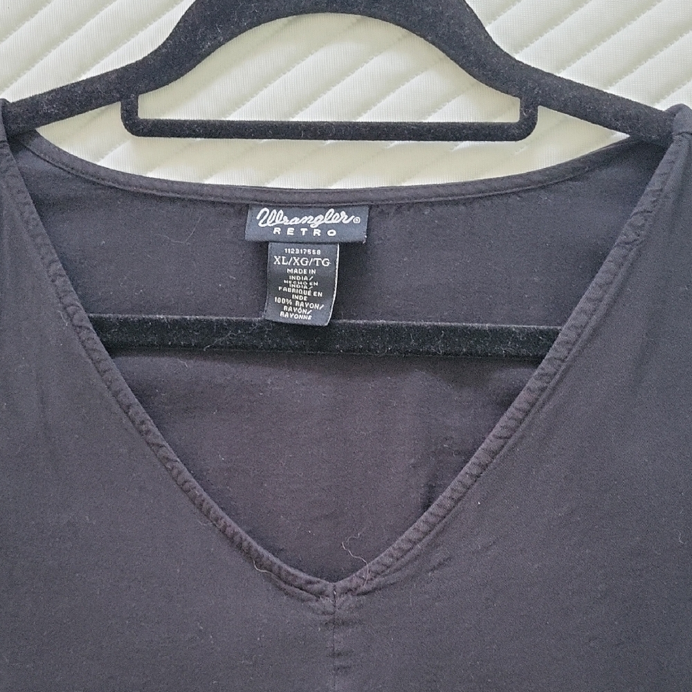 Wrangler Retro Black V‑Neck Tee